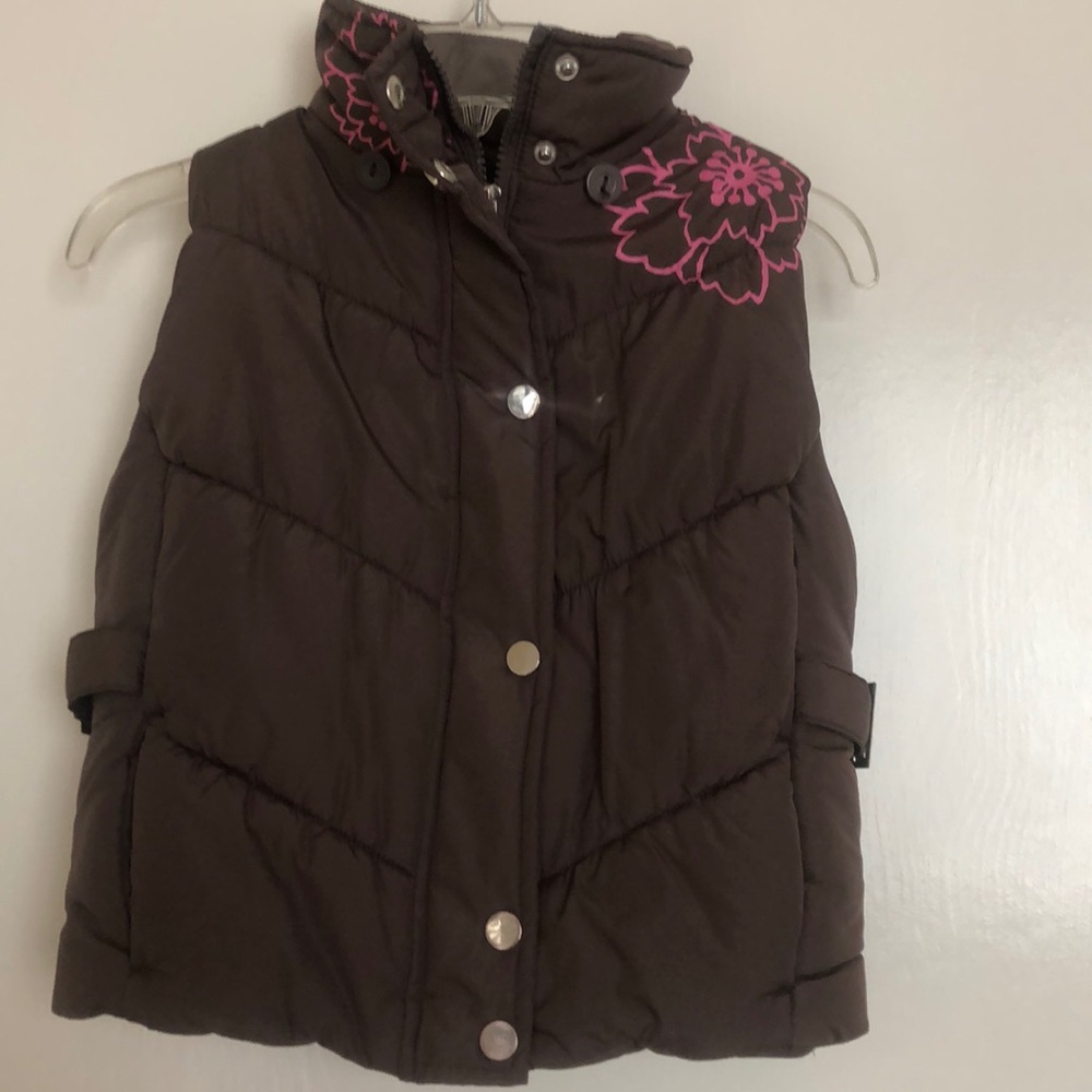 Girls puffer vest